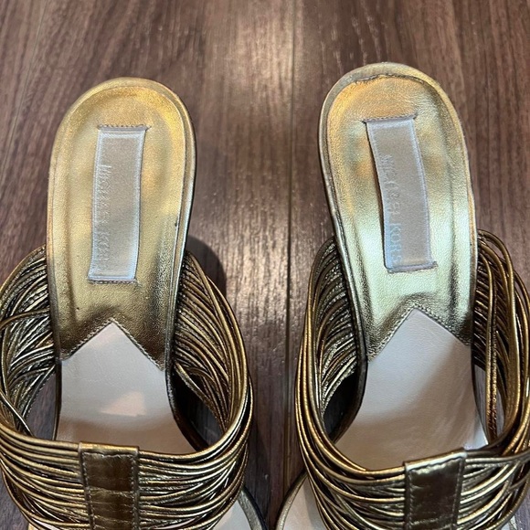 Michael Kors Gold Open Toe Strappy Leather Thong Heels - Picture 6 of 7